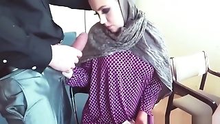 Exotic Muslim Inexperienced Spreads Her Taut Labia Broad
