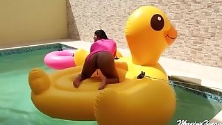 Muff Soiree Poolside Fucking Herself And Nutting!